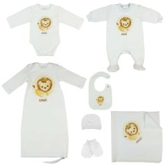 7 részes baba ajándékcsomag egyedi felirattal